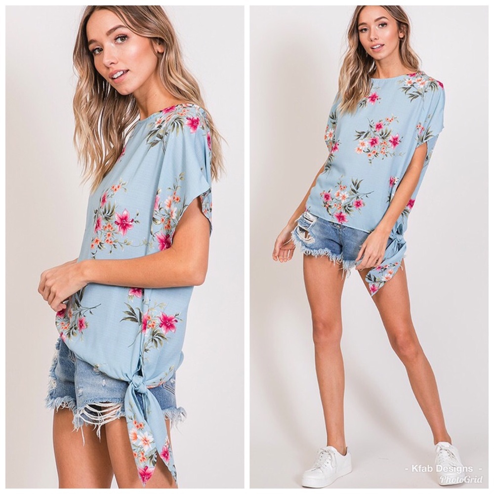 🌺LAST 1! Relaxed Fit Floral Design Side Knot Top - Picture 3 of 5